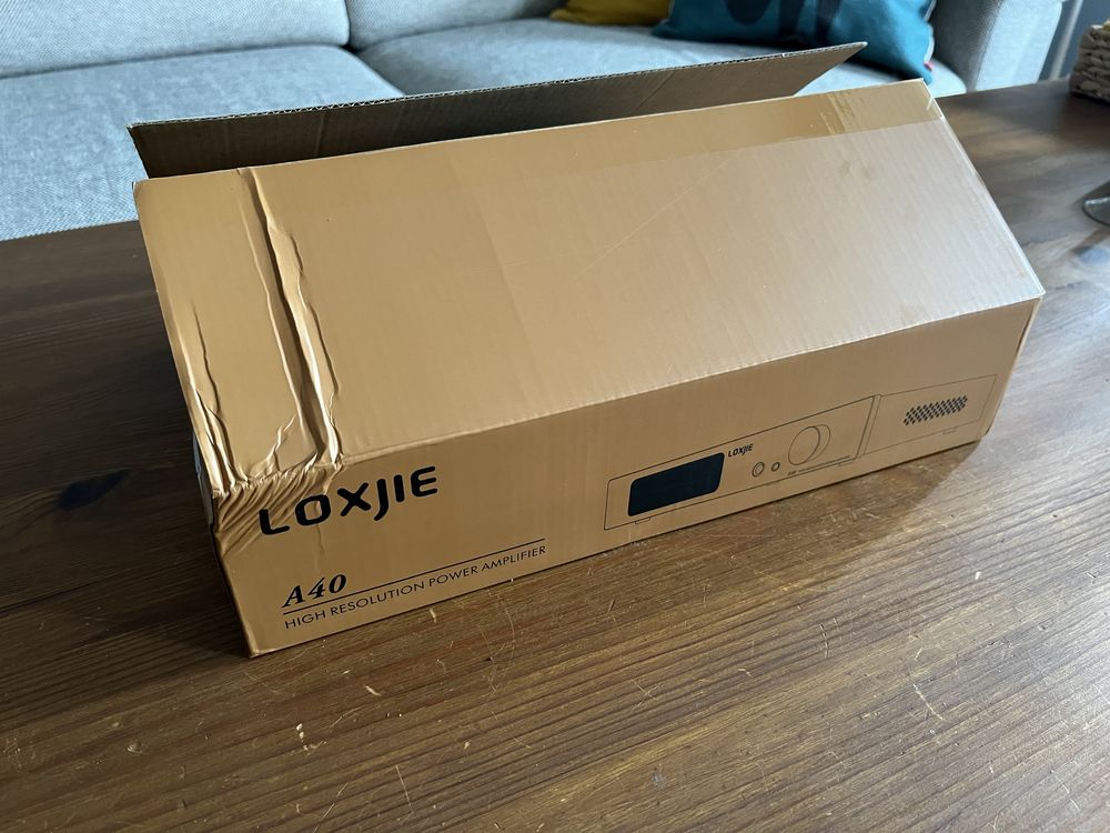 Wzmacniacz audio Loxjie A40 2x165W