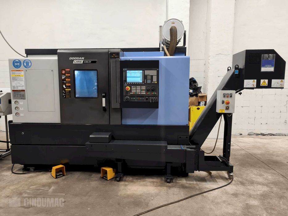 DOOSAN LYNX 220 LSYC - tokarka z podajnikiem SAMSYS SMART 65