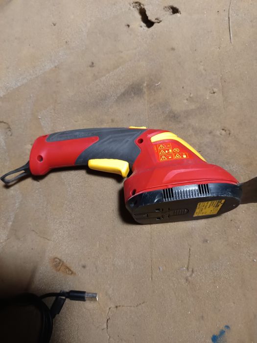 Sprzedam tanio nożyce