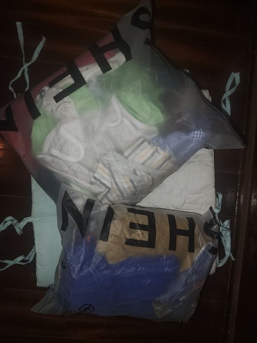 Lote roupa de bebé usada oportunidade barato