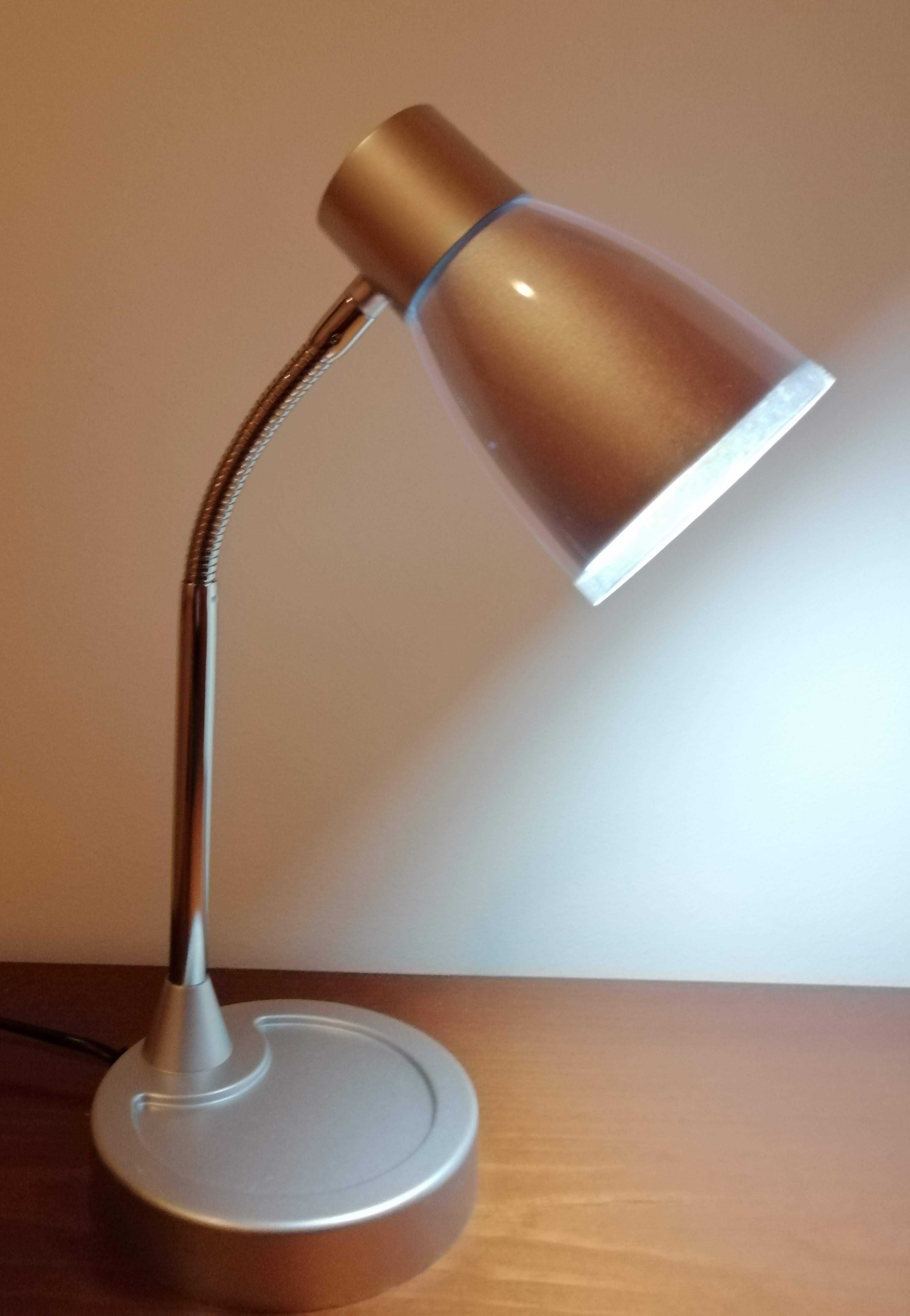 Candeeiro de mesa - Usado, em bom estado