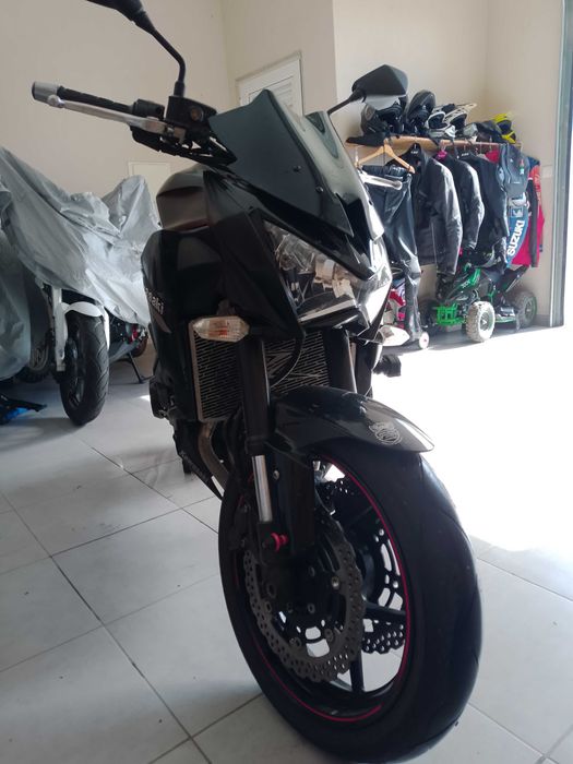 Kawasaki Z 800 impecável