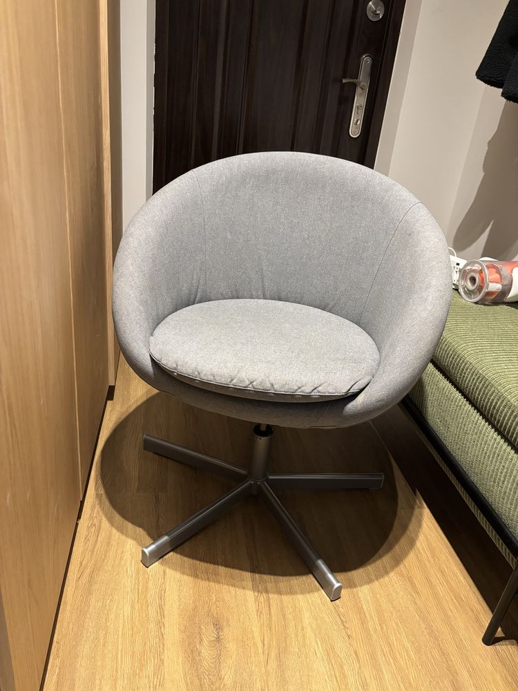 Krzesło obrotowe IKEA SKRUVSTA