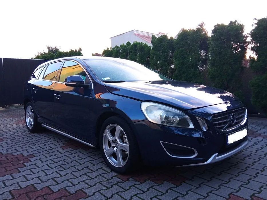 Volvo V60 V60 kombi 1,6D 115KM Automat Salonowy Uszkodzony