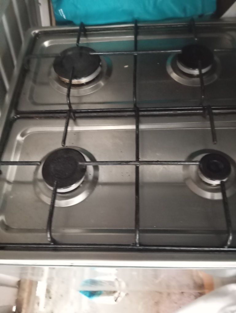 Fogão a gás com 4 bocas