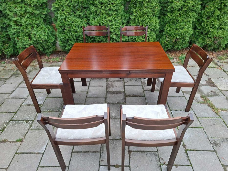 Stół rozkładany + 6 krzeseł