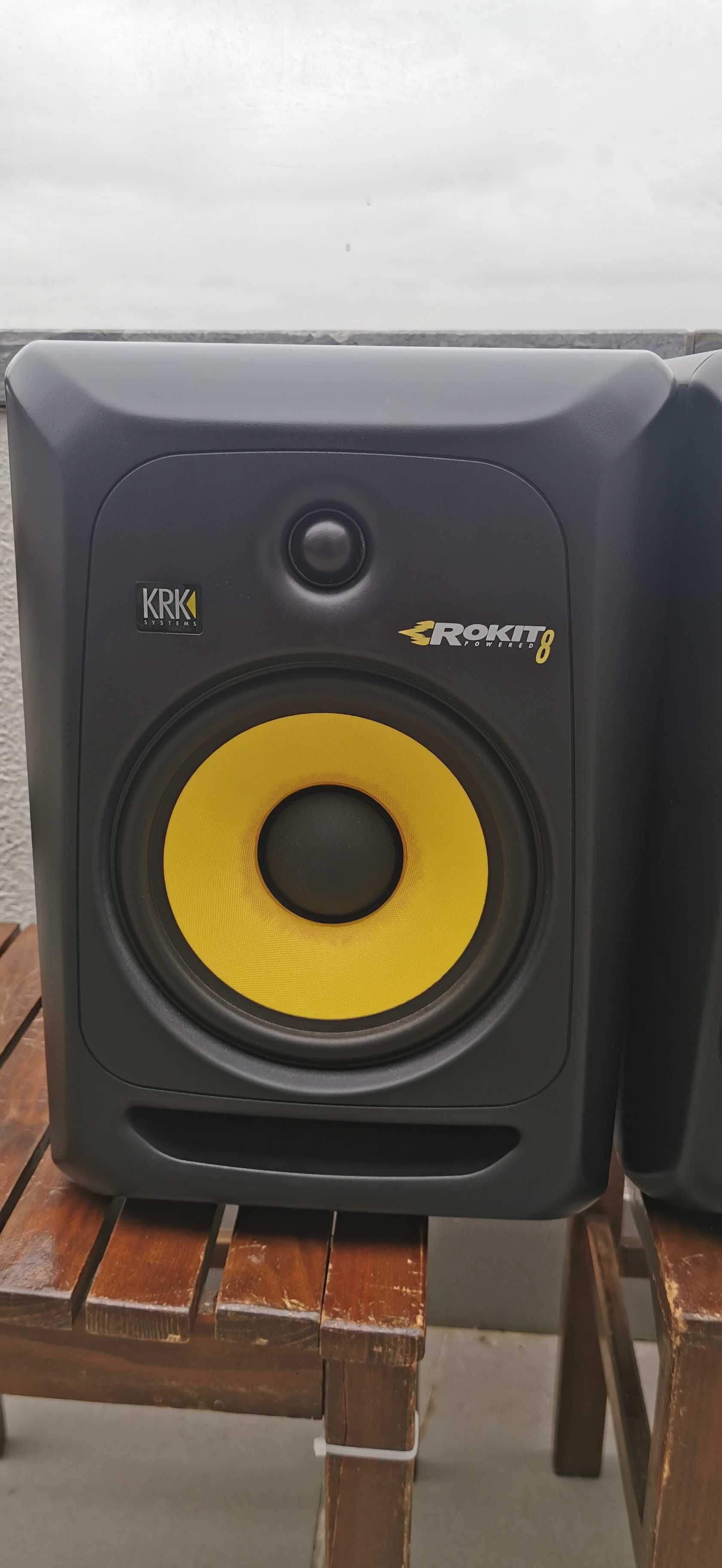 Monitores de estúdio KRK ROKIT 8 em excelente estado