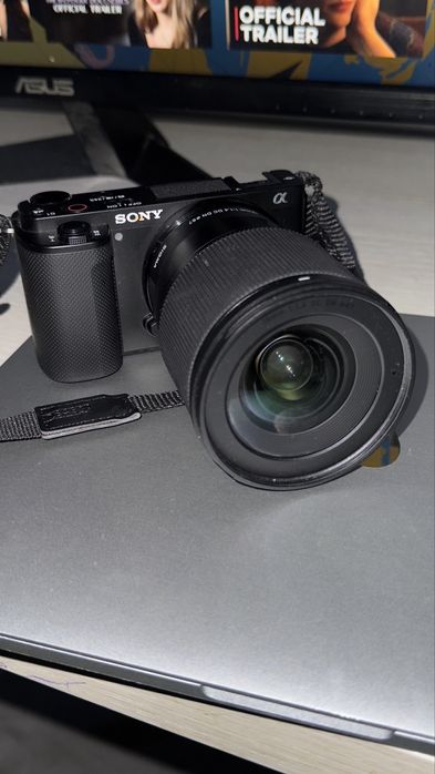 Sony ZV-E10 + Sigma 16mm f/1.4 - Combo Impecável | Qualidade Cinematic