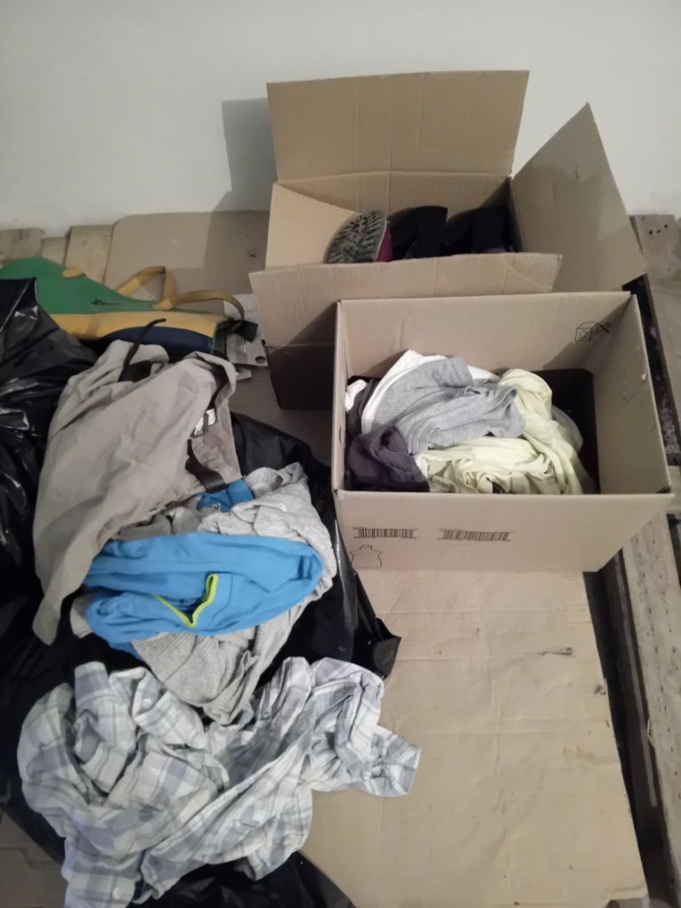 Caixas e Sacos de Roupa e Sapatos