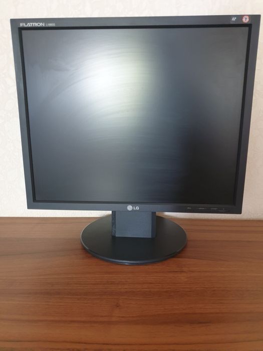Продам монитор LG 1950S Fletron