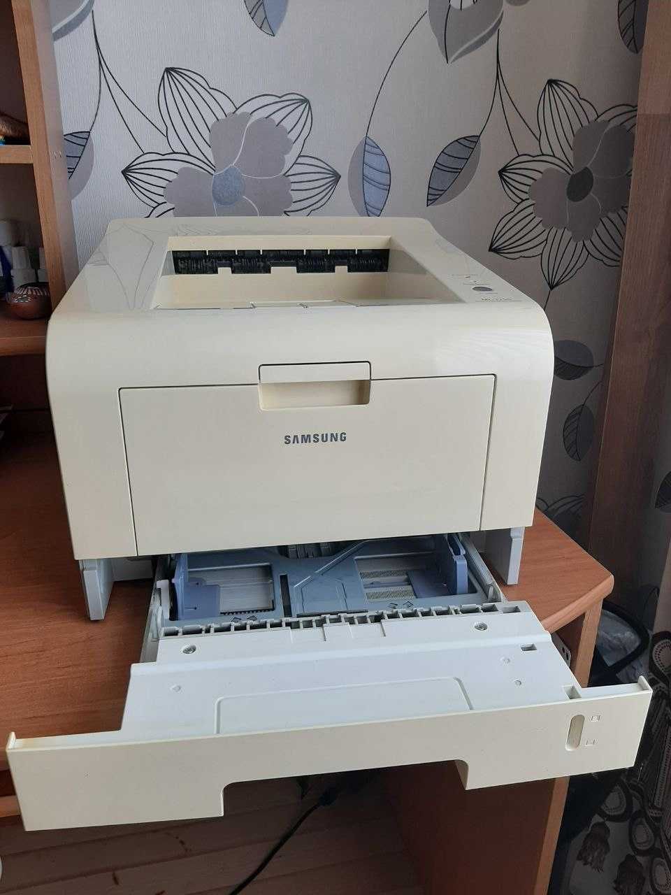 Лазерний принтер Samsung ML-2250