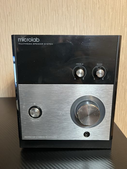 Акустична система Microlab M 880