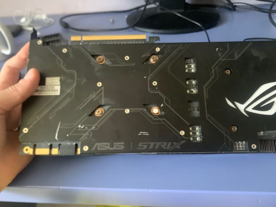 Продам/ обміняю GTX 1070ASUS ROG STRIX 8gb обмін на 6660 хт
