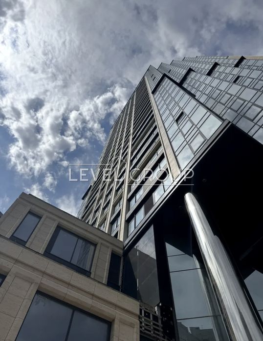 1-кімнатна квартира з терасою в ЖК 'А136 Highlight Tower'