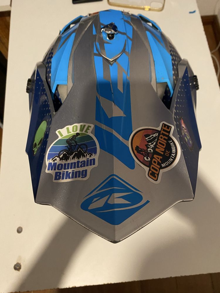 Capacete de mota ou btt