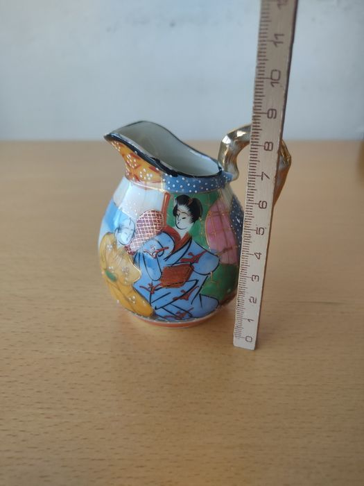 Conjunto de peças em porcelana chinesa.