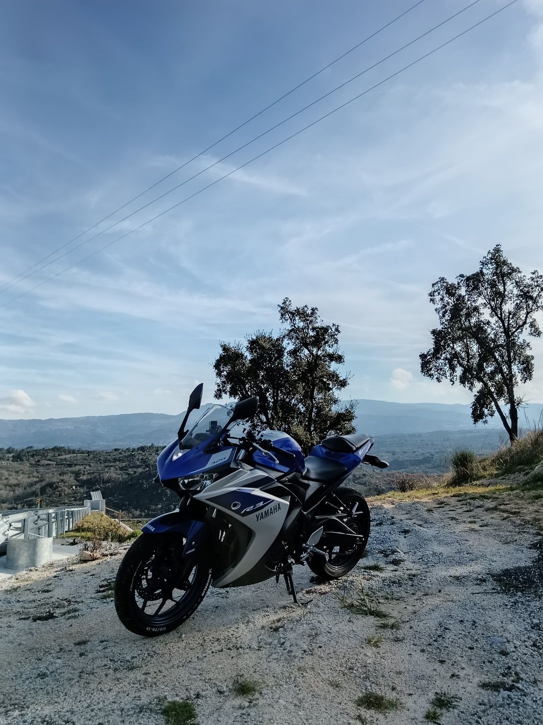 Yamaha R3 Race Blue