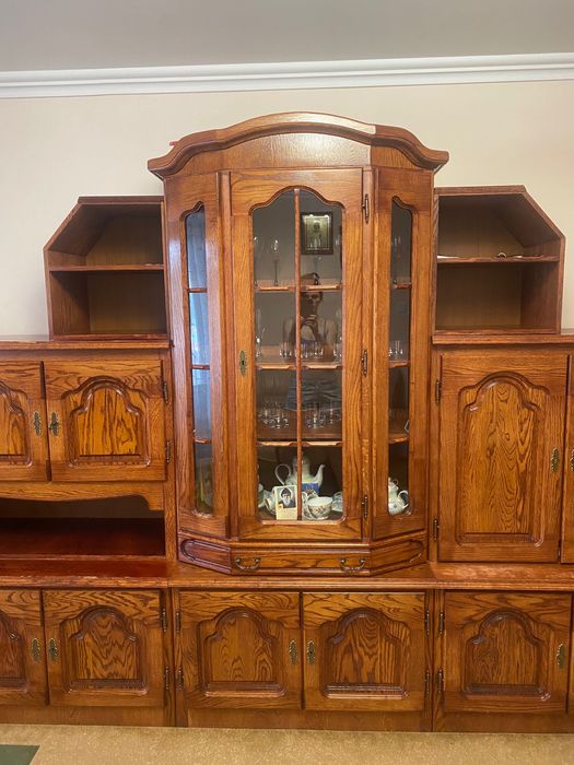 Меблі з натурального дерева!