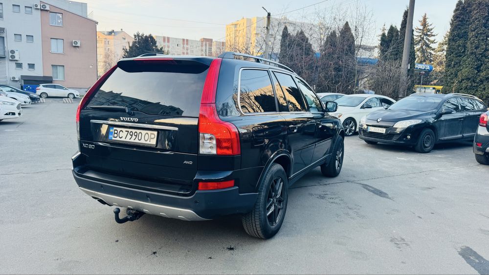 Продам Volvo XC90