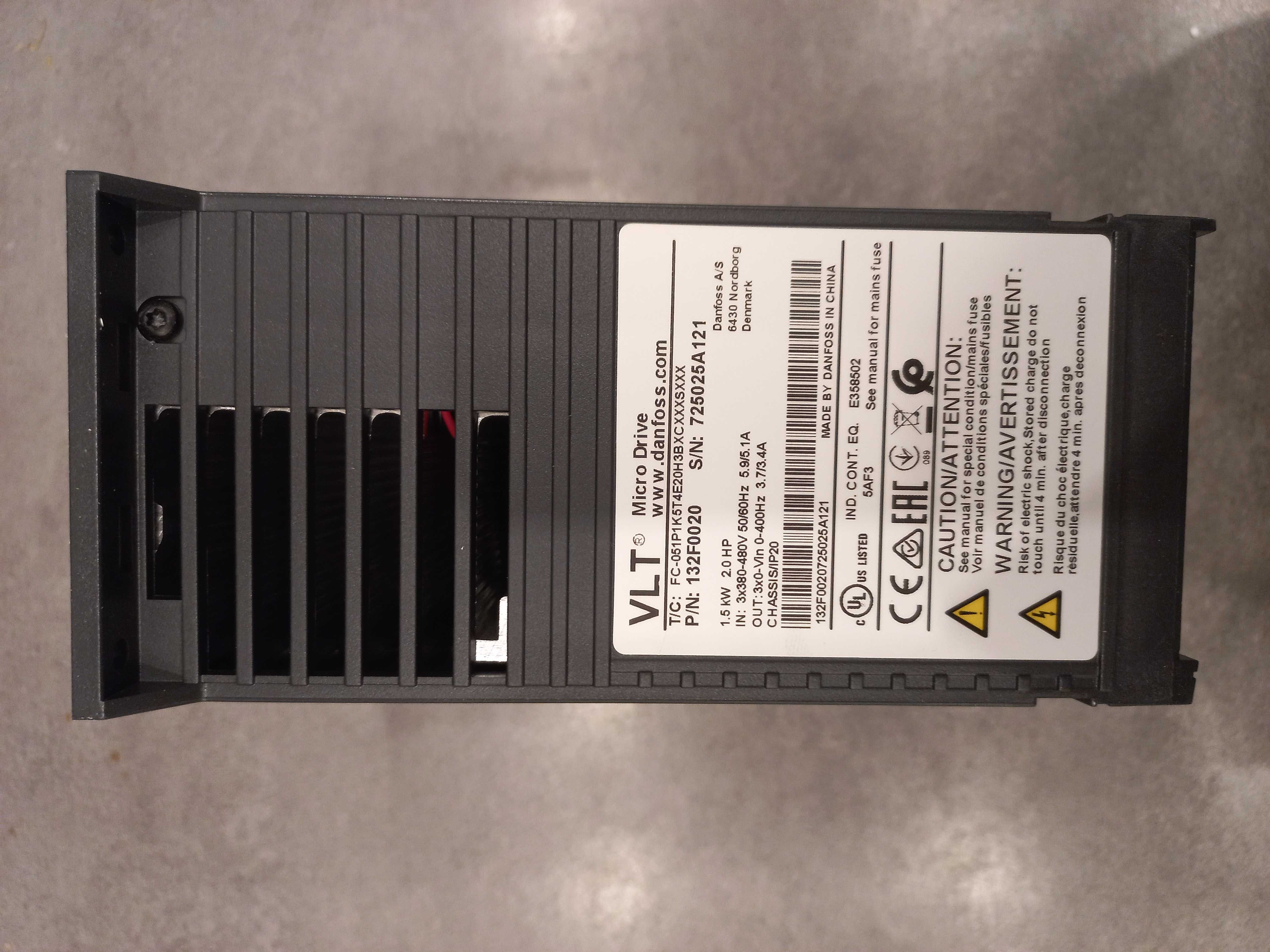 Falownik Danfoss 132 F 0020 1,5 KW
