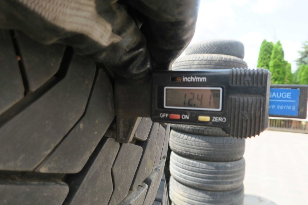 315/70R22.5 Good Year KMAX D GEN-2 / 22-24 r / 12-17mm / 8 szt.