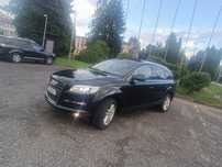 Продам Audi Q7 в багатій комплектації.