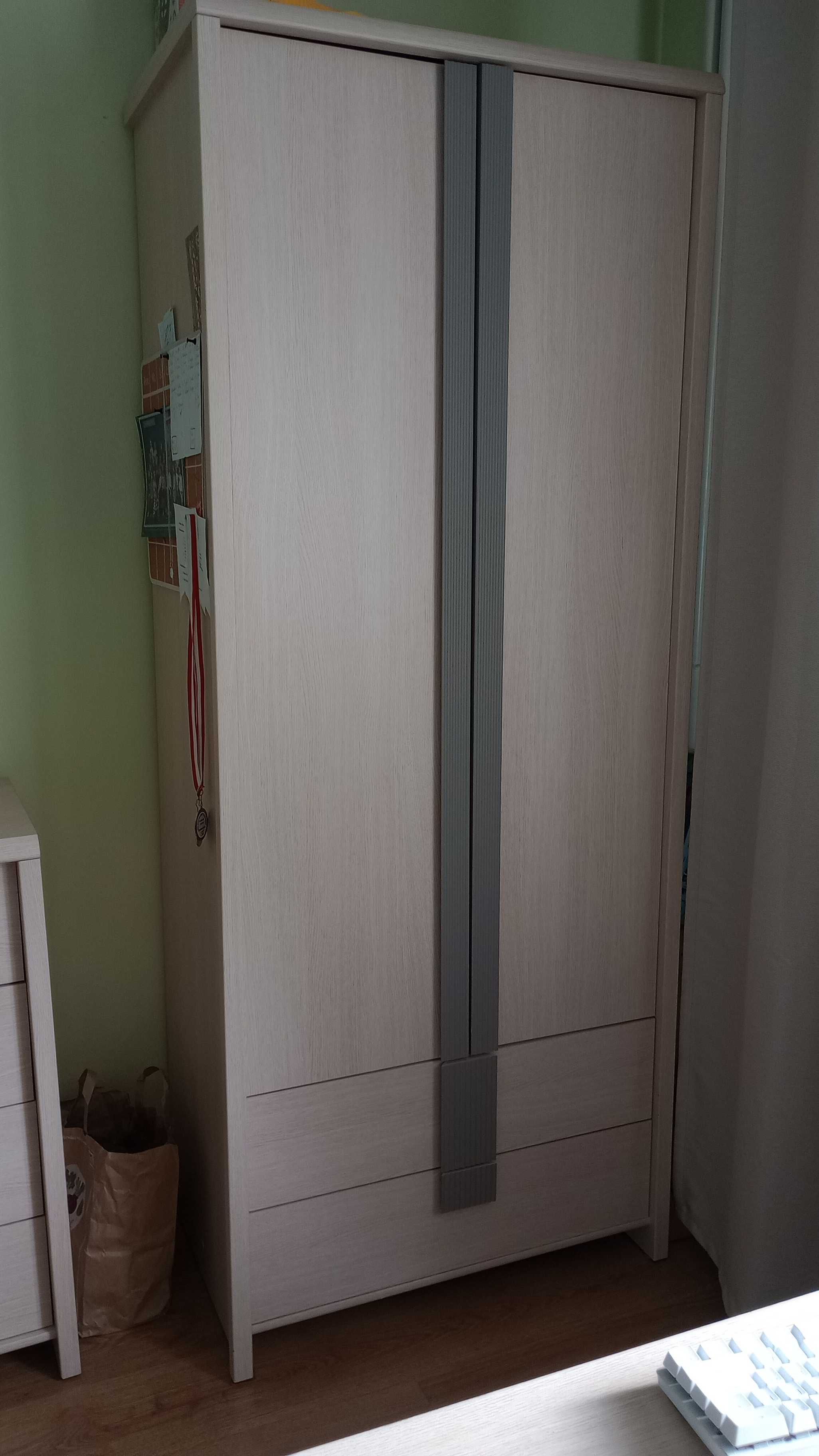 Meble dziecięce w b.dibrym stanie