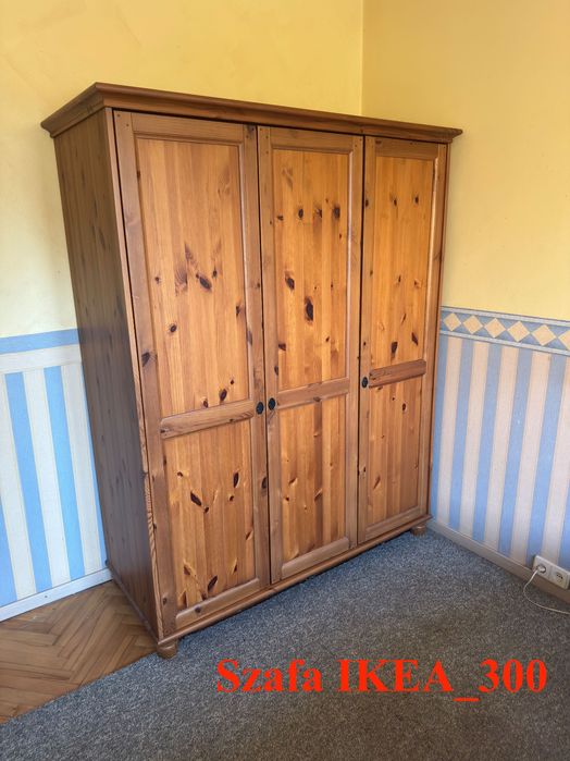 szafa z drzewa sosnowego IKEA
