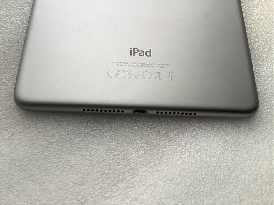 Apple ipad mini 4
