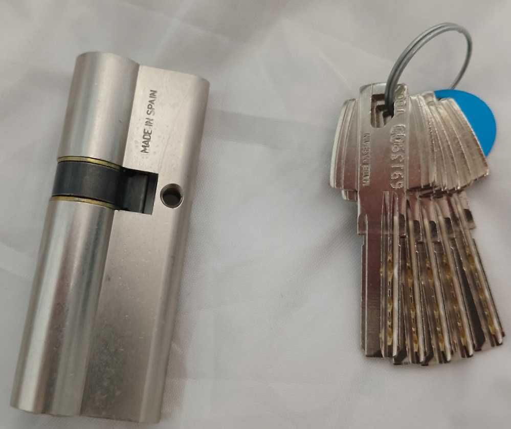 Tesa Assa Abloy cilindro de segurança (1607)