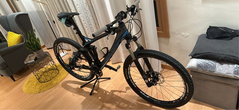 GHOST RT 5700 Full Carbono