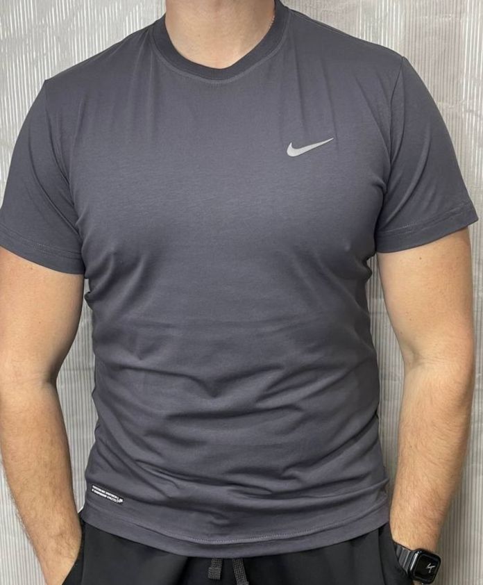 Чоловіча футболка Nike мужская футболка Nike шість кольорів