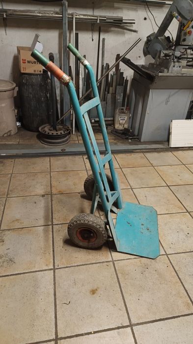 Carro de cargas/ carro de mão