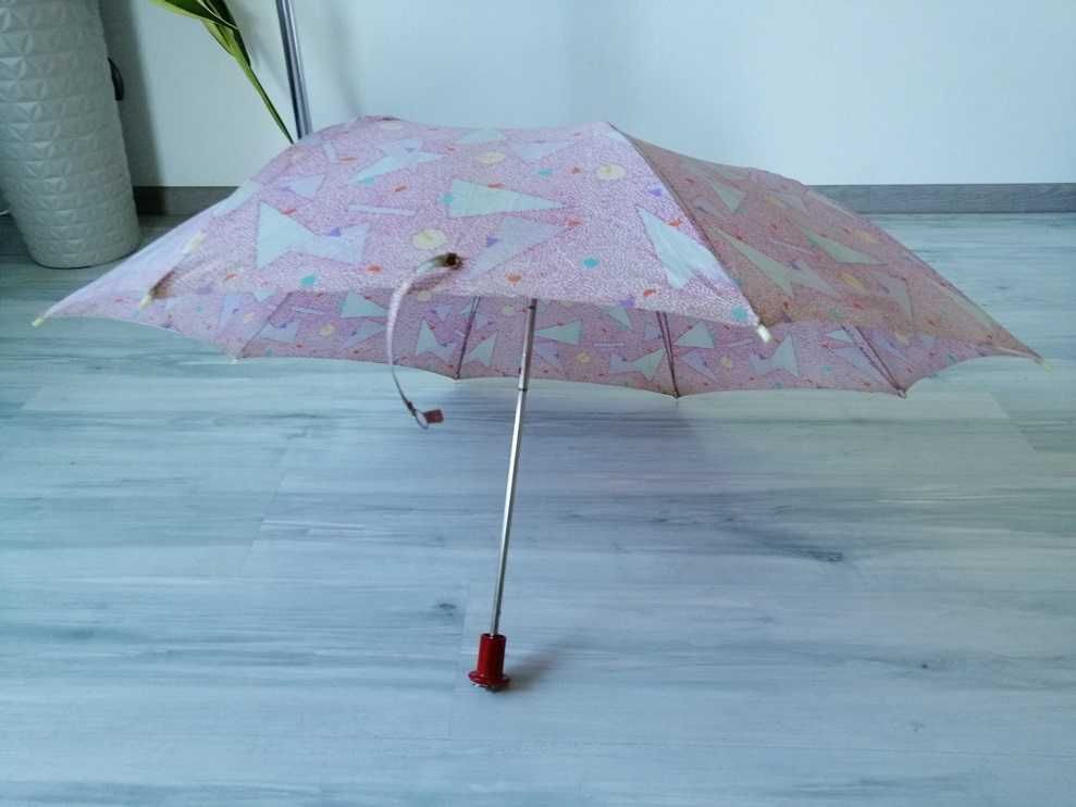 Parasol damski składany, manualny. W geometryczne kształty i kropeczki