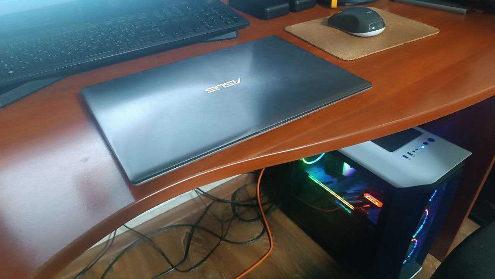 Asus ZenBook UX32V  Core i5-3317U\10GB\480GB\NVIDIA GeForce GT620M 1GB