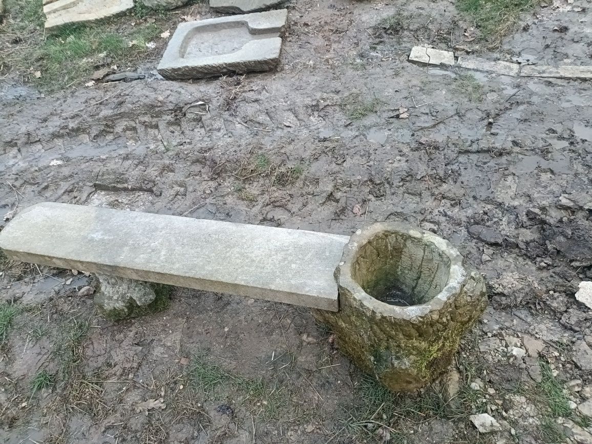 Ławka z piaskowca