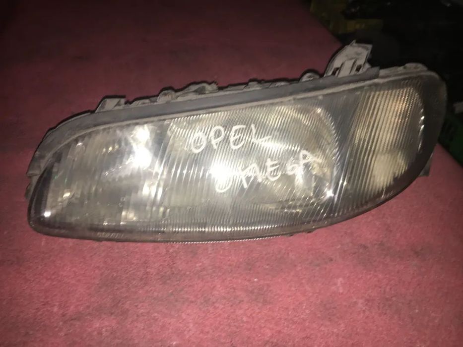 ÓTICA / FAROL DA FRENTE OPEL OMEGA