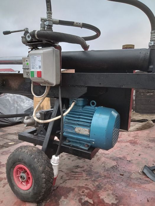 Дровокол гідравлічний м.Лебедин