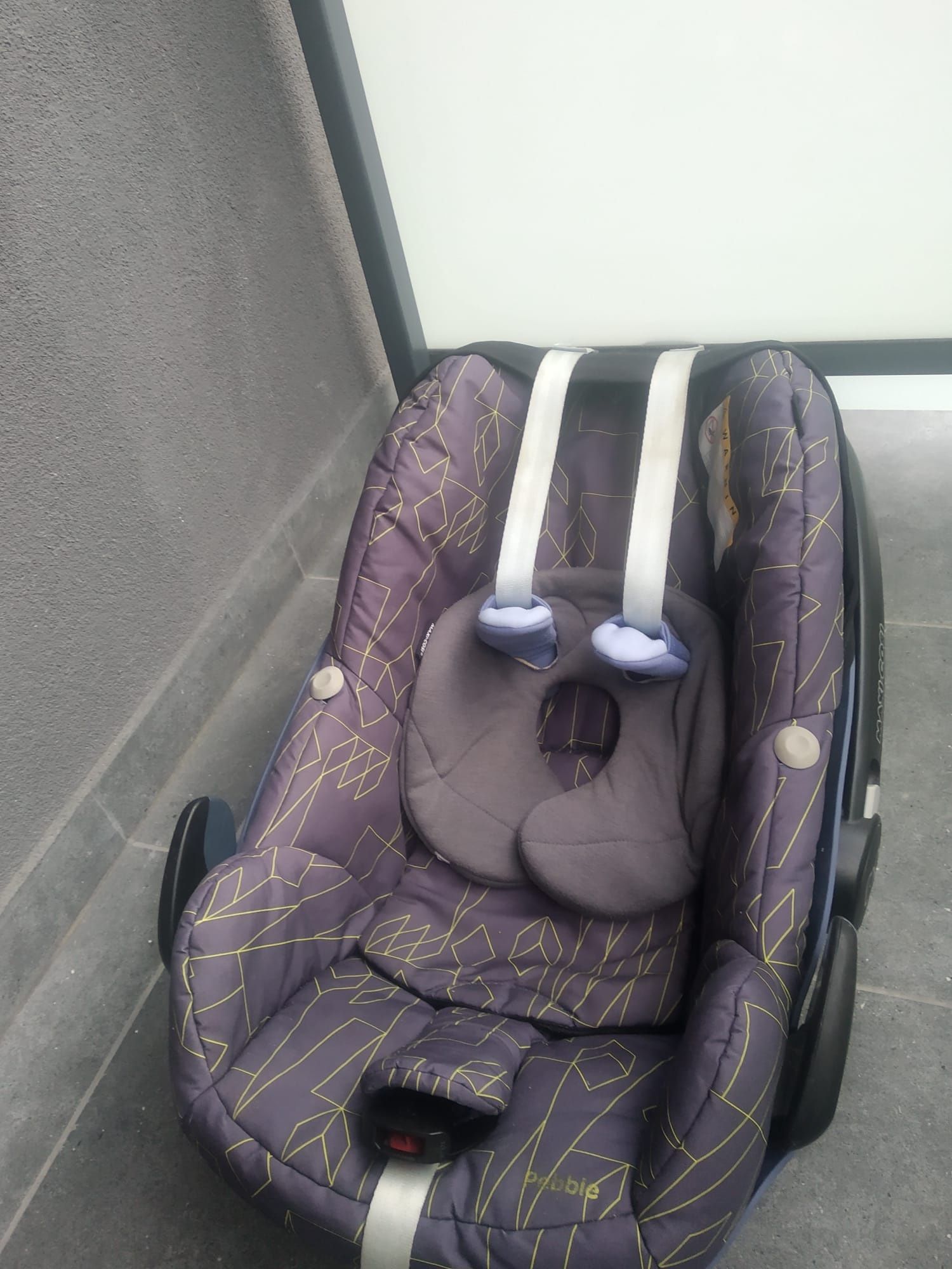 Nosidło Maxi Cosi Pebble z bazą do Isofix