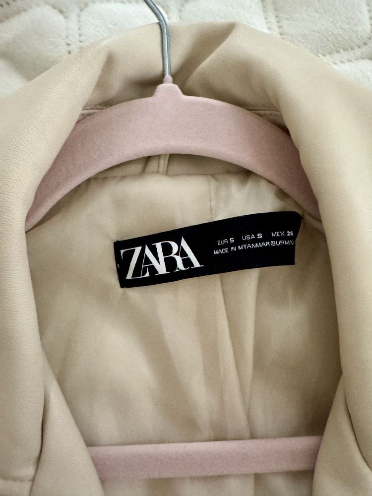 Шкіряна косуха ZARA