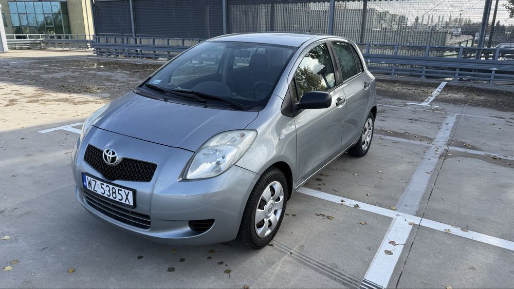 Toyota Yaris 1.0 2006r Salon Polska