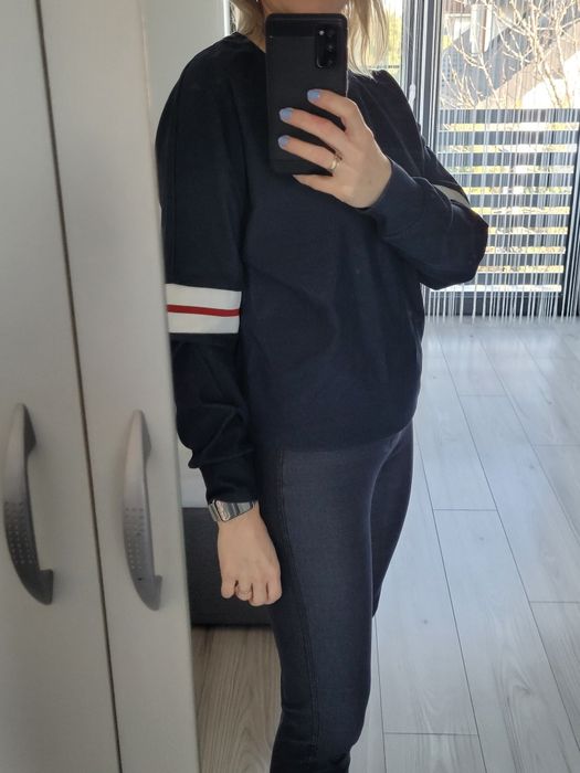 Granatowa bluza damska