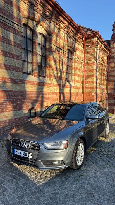 Audi A4 b8 2012р