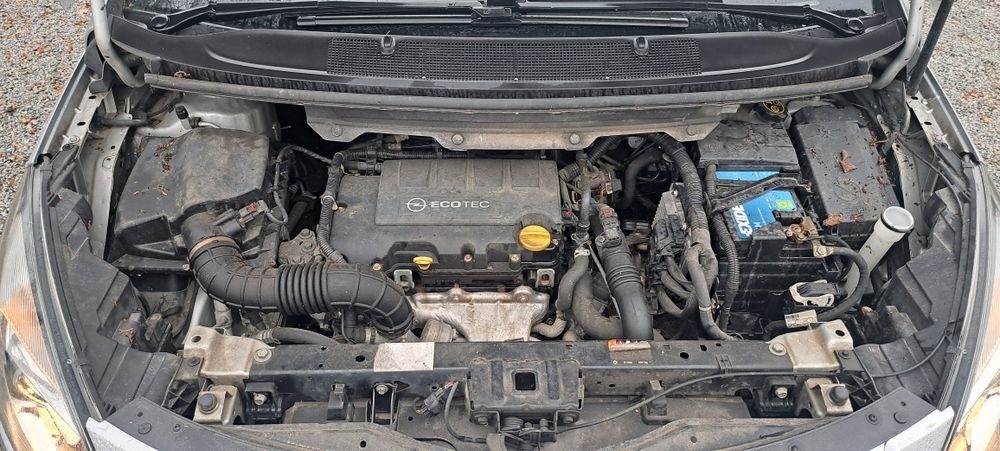 Opel Zafira Tourer 7osobowa 1.4 turbo 140km 2015r sprowadzona