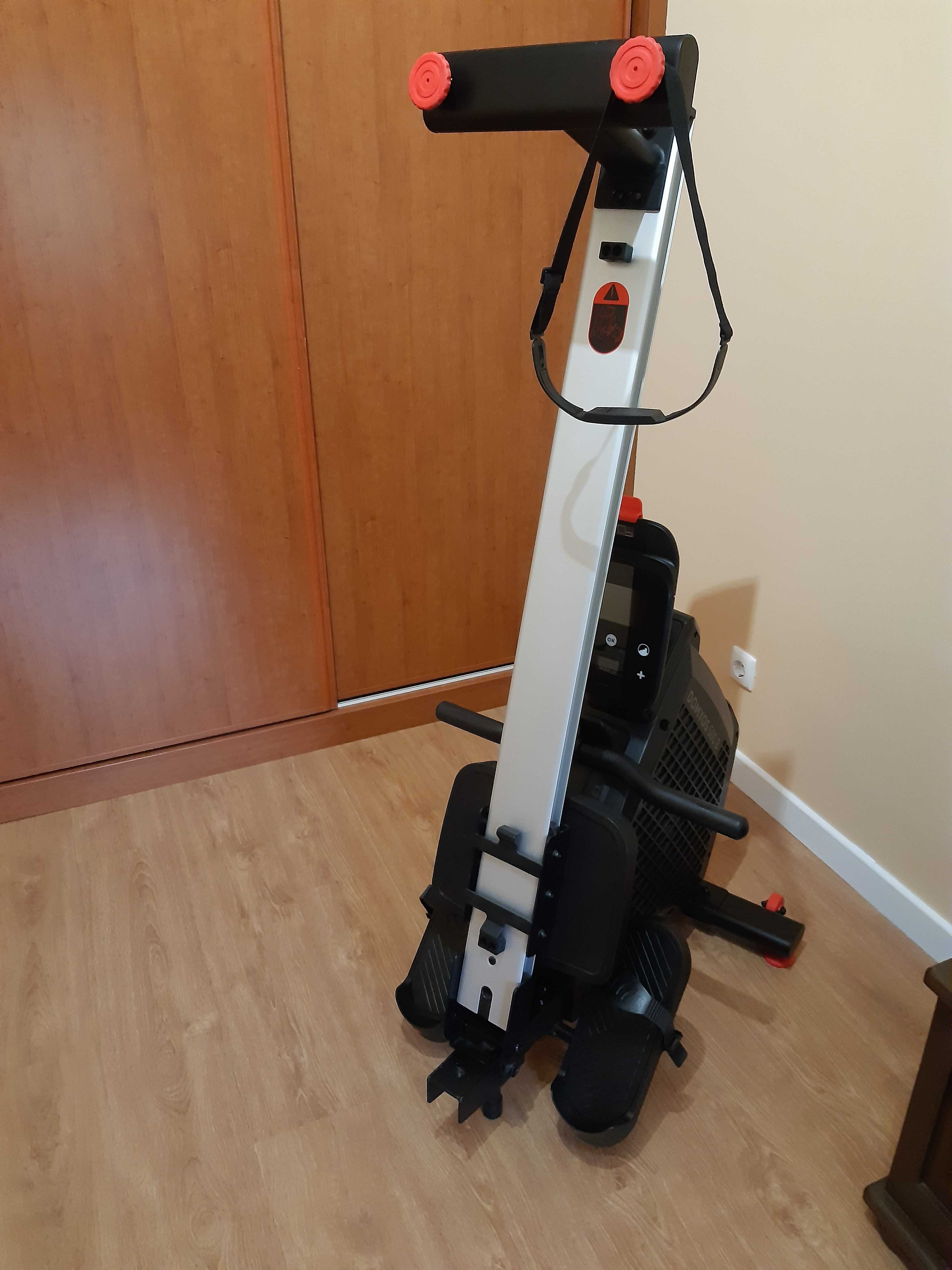 Máquina de remo DOMYOS 500 B Auto Alimentada como nova - 250 Euros