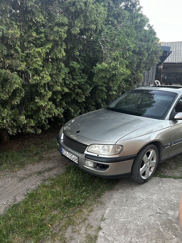 Opel omega 2,5 v6 manual ostre walki