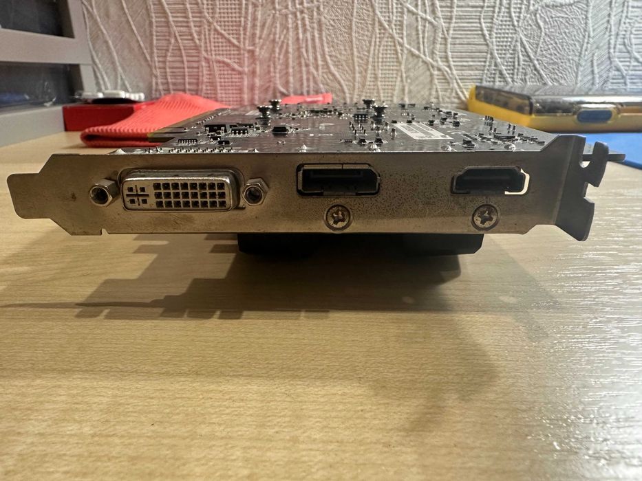 Видеокарта Radeon HD 6670 (после прогрева)
