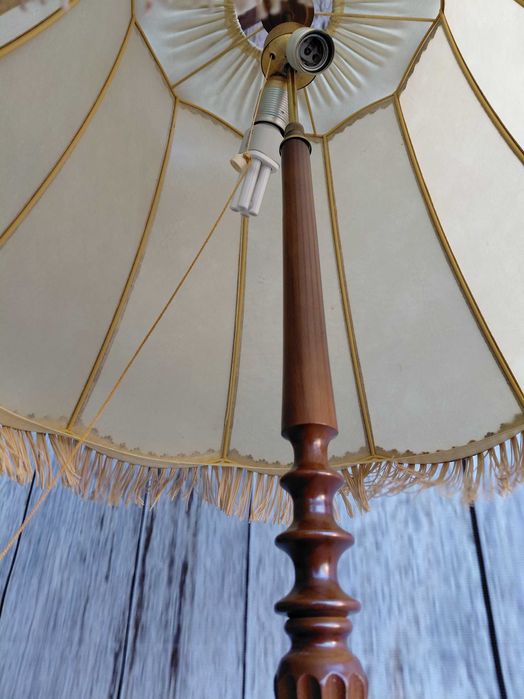 stylowa lampa stojąca  /242