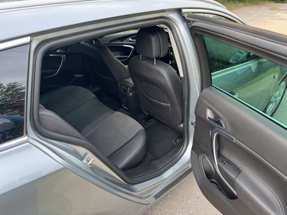 Продам Опель Инсигния