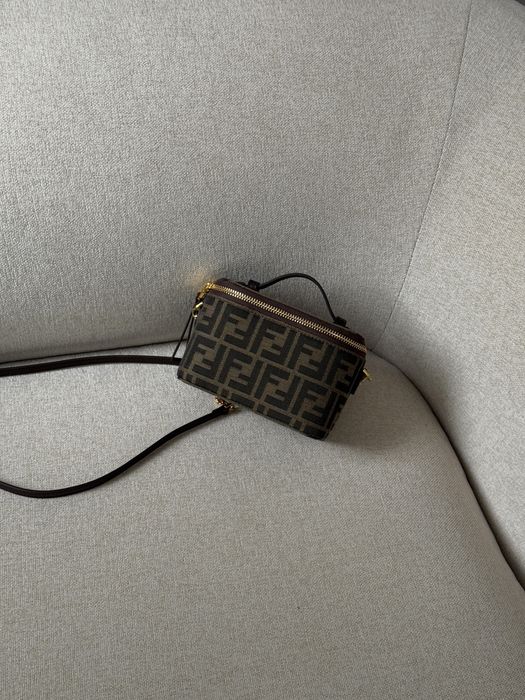 Torebka Fendi vanity mini